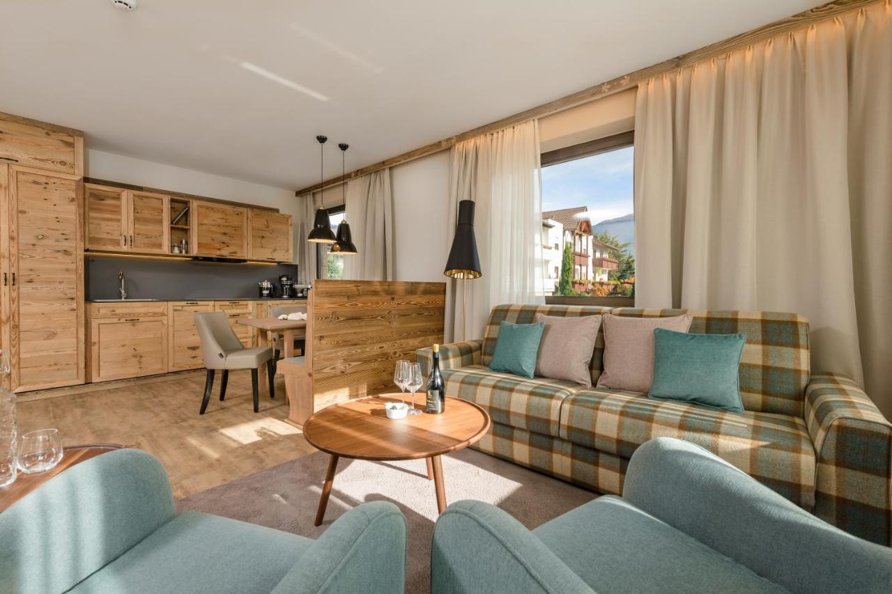 Mondi Hotel Tscherms エクステリア 写真
