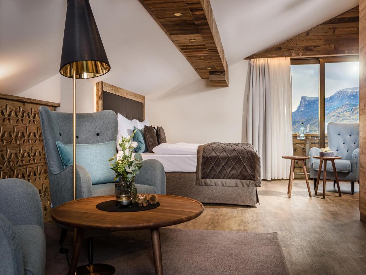Mondi Hotel Tscherms エクステリア 写真