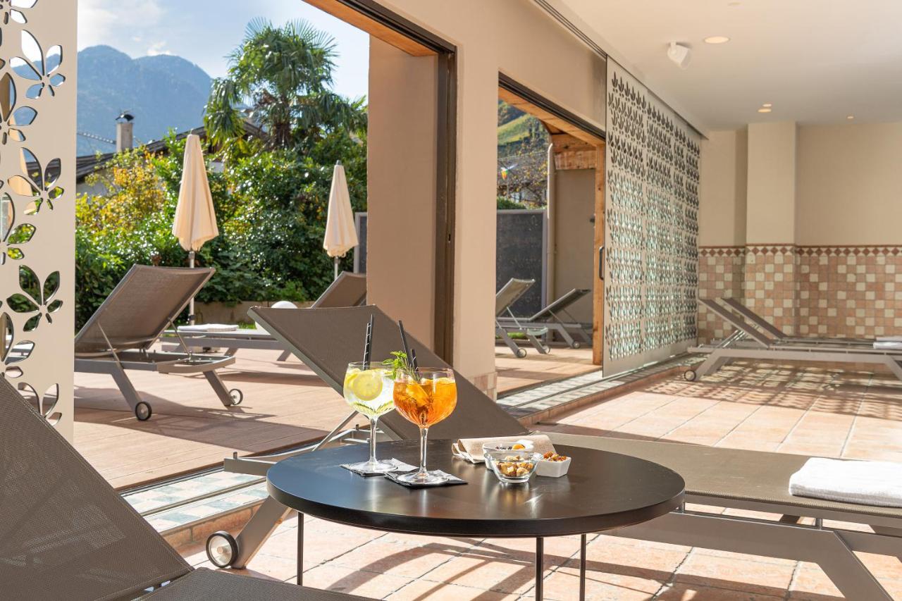 Mondi Hotel Tscherms エクステリア 写真