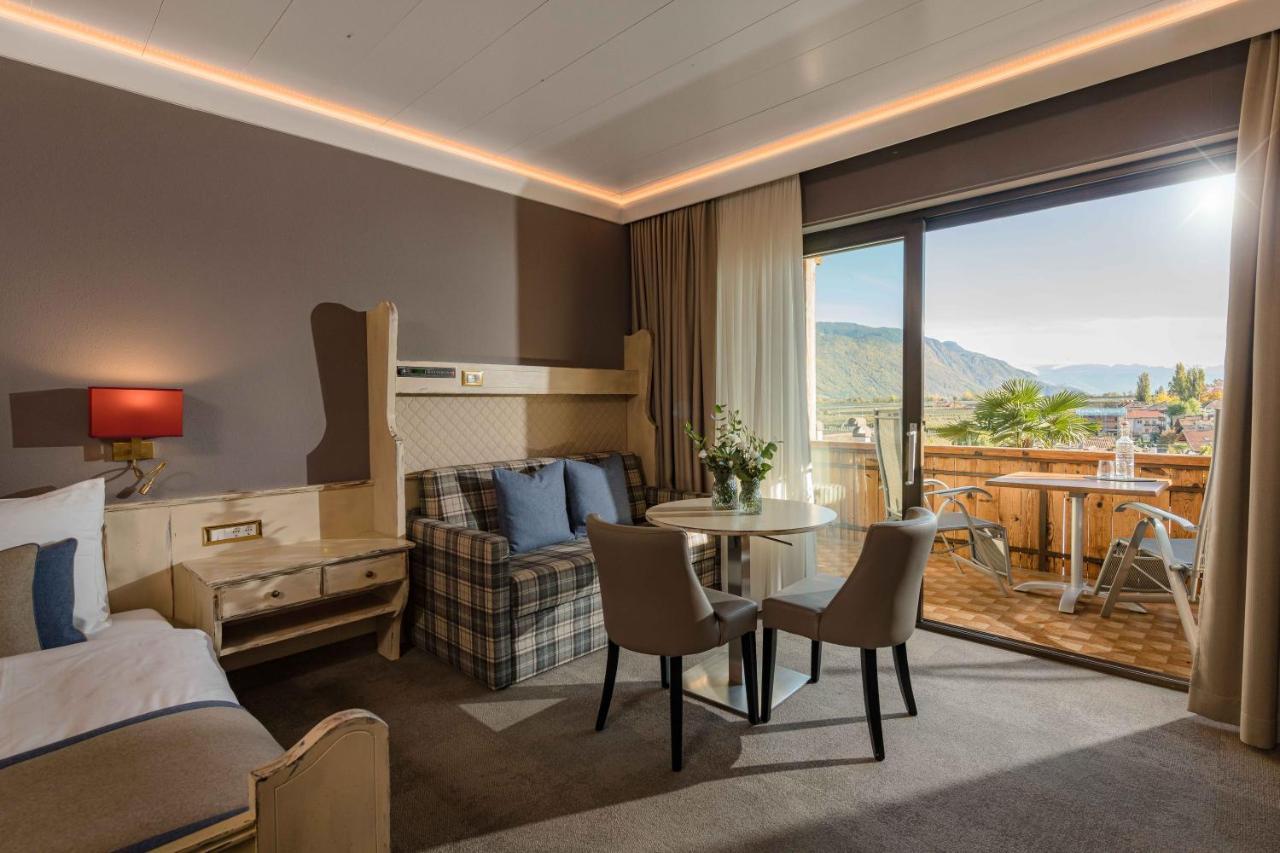 Mondi Hotel Tscherms エクステリア 写真